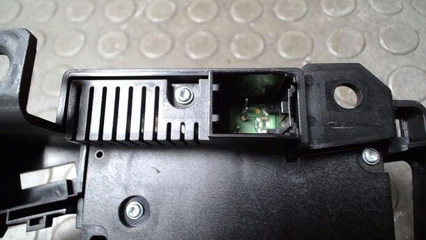 Foto: RADIOBEDIENUNG eines Opel Astra 2.0 CDTI DPF ecoFLEX SportsTourer Start/Stop