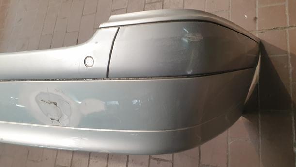 Foto: STOSSFÄNGER / STOßSTANGE HINTEN eines Mercedes-Benz E 200 T Kompressor