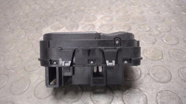 Foto: FENSTERHEBERSCHALTER VORNE LINKS eines Ford Focus