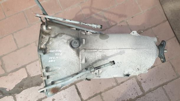 Foto: AUTOMATIKGETRIEBE ( 722616 ) eines Mercedes-Benz E 200 T Kompressor