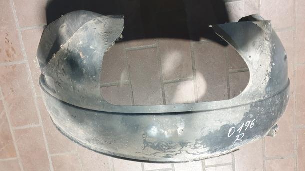 Foto: RADHAUSSCHALE / INNENKOTFLÜGEL RECHTS eines Ford Fiesta 1.4