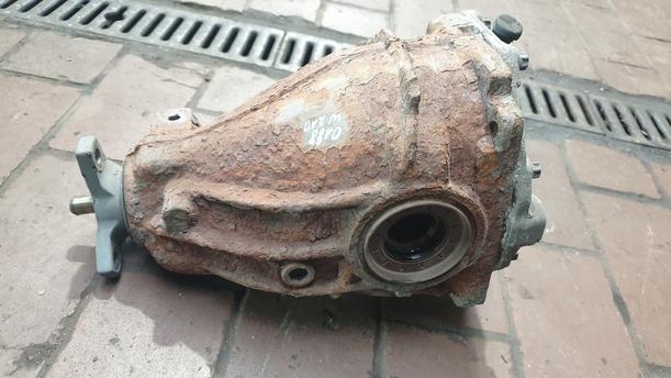 Foto: DIFFERENTIAL / HINTERACHSGETRIEBE eines Mercedes-Benz E 200 T Kompressor