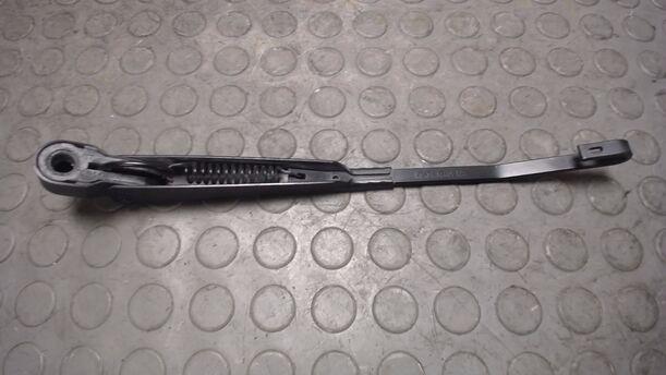 Foto: SCHEIBENWISCHERARM HINTEN eines Ford Focus