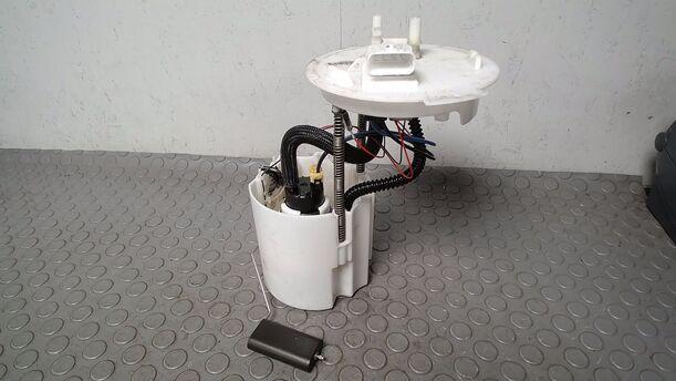 Foto: KRAFTSTOFFPUMPE eines Opel Astra 2.0 CDTI DPF ecoFLEX SportsTourer Start/Stop