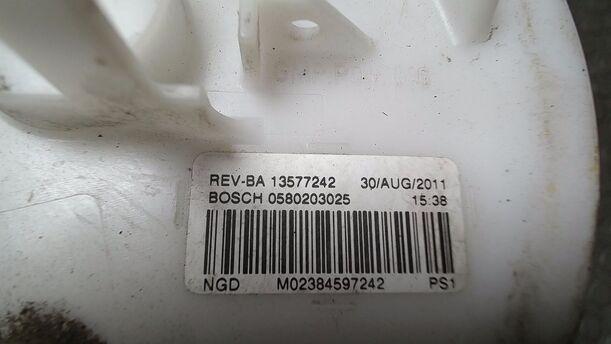 Foto: KRAFTSTOFFPUMPE eines Opel Astra 2.0 CDTI DPF ecoFLEX SportsTourer Start/Stop