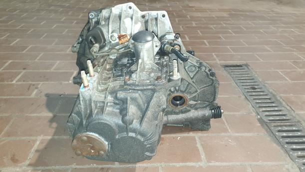 Foto: SCHALTGETRIEBE 5-GANG eines Ford Mondeo