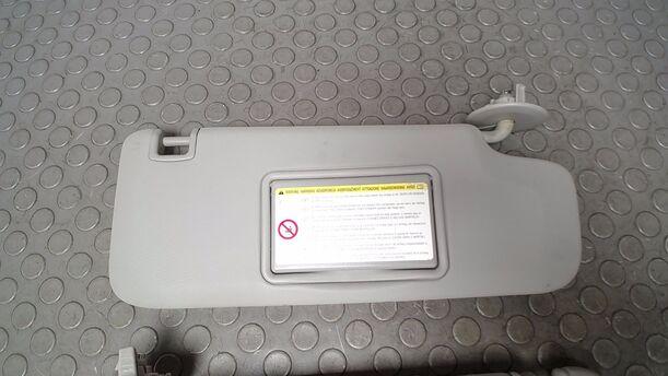 Foto: SONNENBLENDEN eines Opel Astra 2.0 CDTI DPF ecoFLEX SportsTourer Start/Stop
