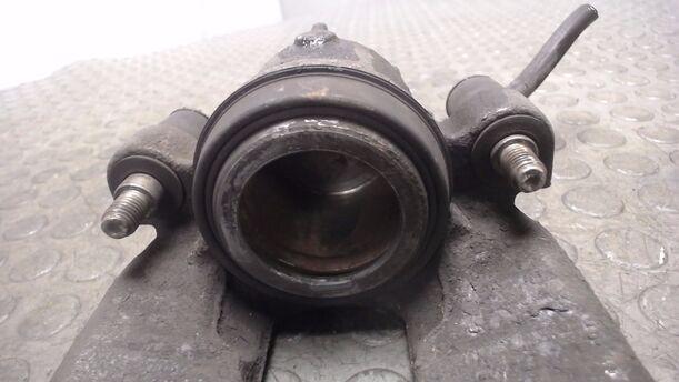 Foto: BREMSSATTEL VORN RECHTS eines Ford Focus