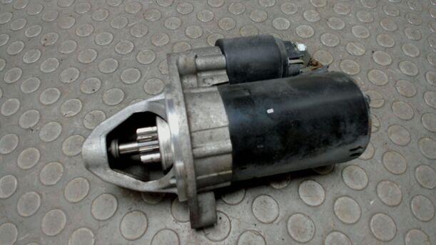 Foto: ANLASSER / STARTER eines Mercedes-Benz E 200 T Kompressor