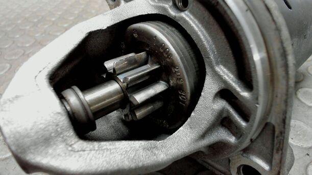 Foto: ANLASSER / STARTER eines Mercedes-Benz E 200 T Kompressor