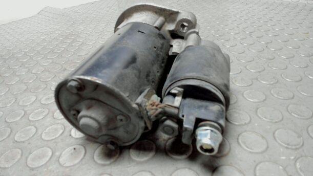 Foto: ANLASSER / STARTER eines Mercedes-Benz E 200 T Kompressor