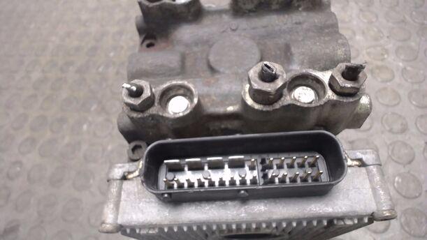 Foto: HAUPTBREMSAGGREGAT ABS eines Ford Mondeo