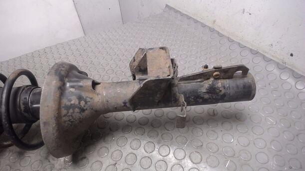 Foto: FEDERBEIN HINTEN LINKS eines Ford Mondeo