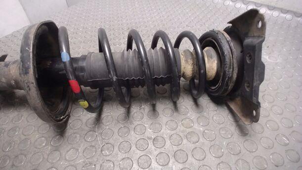Foto: FEDERBEIN HINTEN LINKS eines Ford Mondeo