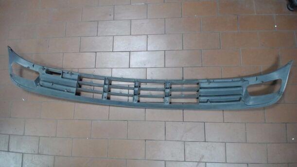Foto: LUFTGITTER STOSSSTANGE ( NEBELSCHEINWERFER ) eines Ford Mondeo