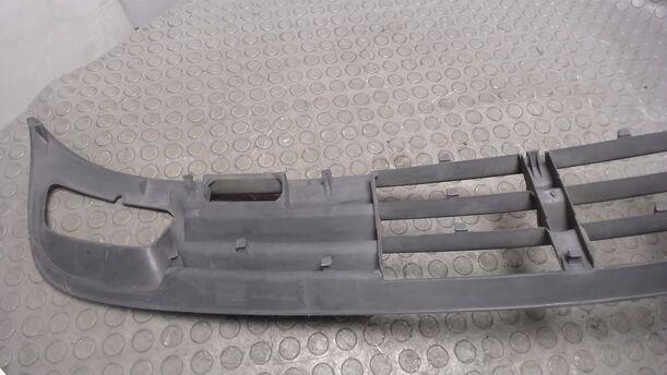 Foto: LUFTGITTER STOSSSTANGE ( NEBELSCHEINWERFER ) eines Ford Mondeo