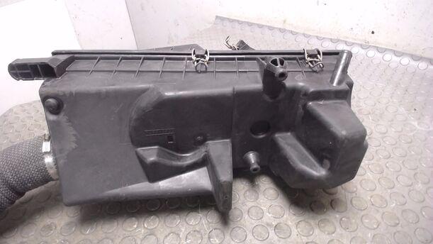 Foto: LUFTFILTERKASTEN eines Ford Mondeo
