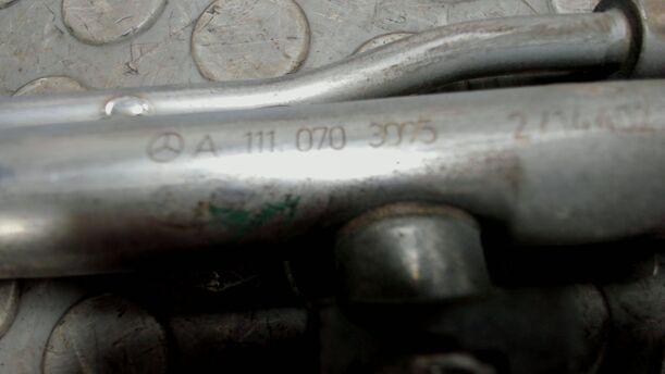 Foto: KRAFTSTOFFVERTEILER eines Mercedes-Benz E 200 T Kompressor