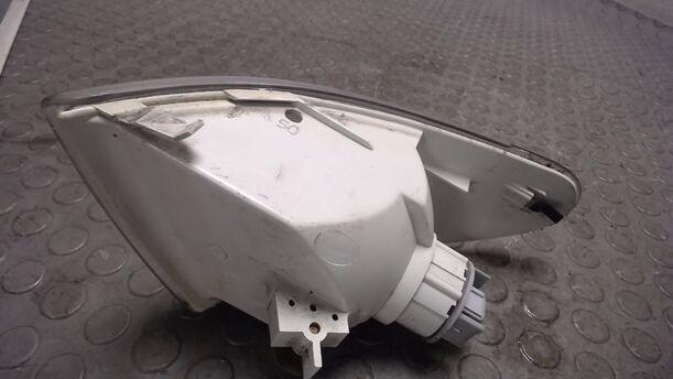 Foto: BLINKER LINKS eines Ford Mondeo