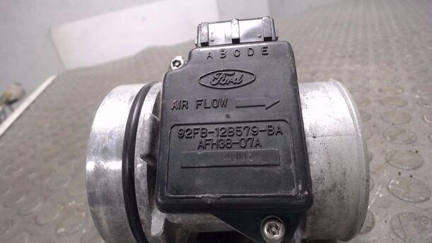Foto: LUFTMASSENMESSER eines Ford Mondeo