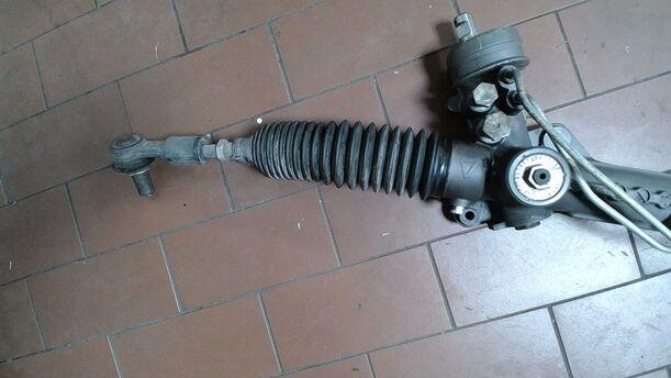 Foto: SERVOLENKUNG eines VW Passat Variant 2.0