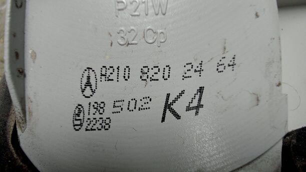Foto: HECKLEUCHTE / RÜCKLICHT RECHTS INNEN eines Mercedes-Benz E 200 T Kompressor