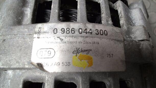 Foto: LICHTMASCHINE ( 90A / ZUBEHÖR ) eines VW Passat Variant 2.0