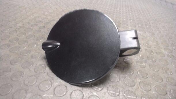Foto: TANKKLAPPE / TANKDECKEL eines Opel Astra 2.0 Caravan
