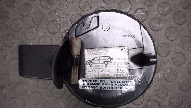 Foto: TANKKLAPPE / TANKDECKEL eines Opel Astra 2.0 Caravan