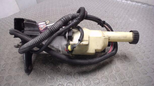 Foto: PUMPE SERVOLENKUNG eines Opel Astra 2.0 Caravan