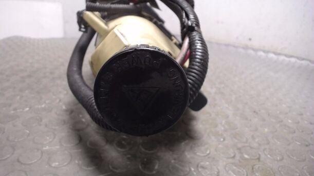Foto: PUMPE SERVOLENKUNG eines Opel Astra 2.0 Caravan