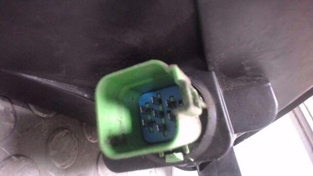 Foto: SCHEINWERFER LINKS eines Ford Fiesta 1.4