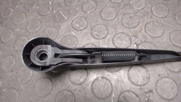 Foto: SCHEIBENWISCHERARM HINTEN eines Ford Fiesta 1.4
