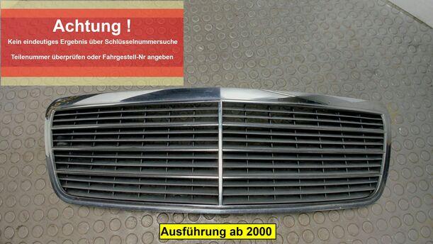 Foto: KÜHLERGRILL eines Mercedes-Benz E 200 T Kompressor