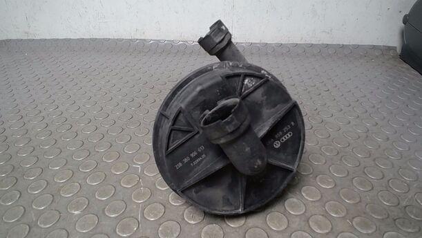 Foto: SEKUNDÄRPUMPE/ LUFTPUMPE eines VW Passat Variant 2.0