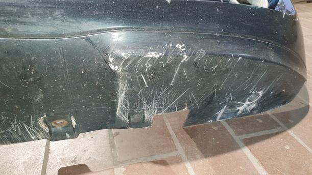 Foto: STOSSFÄNGER/ STOßSTANGE VORN eines Mercedes-Benz A 180 CDI