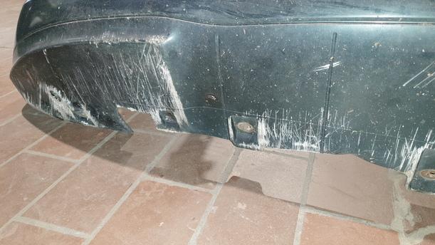 Foto: STOSSFÄNGER/ STOßSTANGE VORN eines Mercedes-Benz A 180 CDI