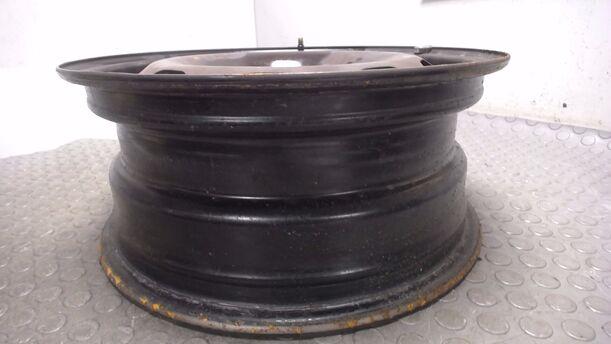Foto: STAHLFELGE 6X15 ET38 eines VW Golf 1.4