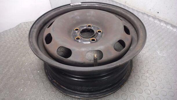 Foto: STAHLFELGE 6X15 ET38 eines VW Golf 1.4