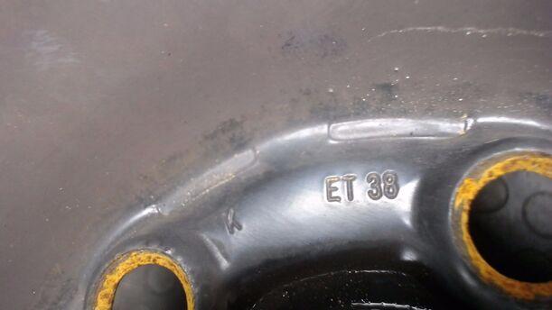 Foto: STAHLFELGE 6X15 ET38 eines VW Golf 1.4