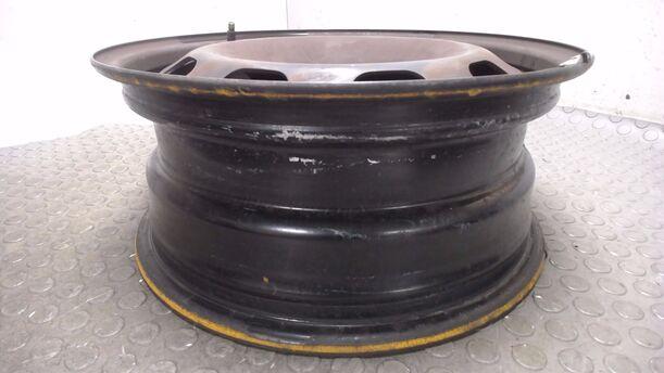 Foto: STAHLFELGE 6X15 ET38 eines VW Golf 1.4