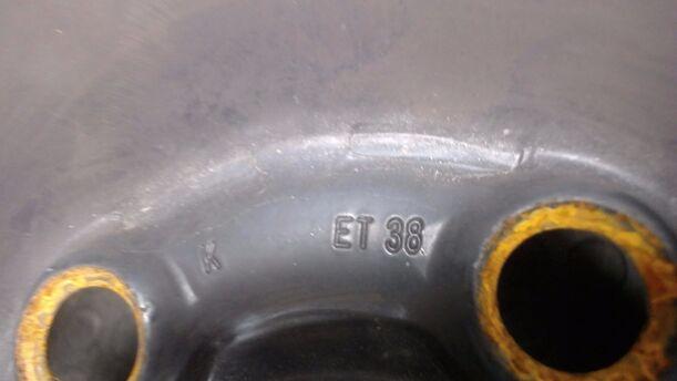 Foto: STAHLFELGE 6X15 ET38 eines VW Golf 1.4