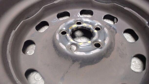 Foto: STAHLFELGE 6X15 ET38 eines VW Golf 1.4
