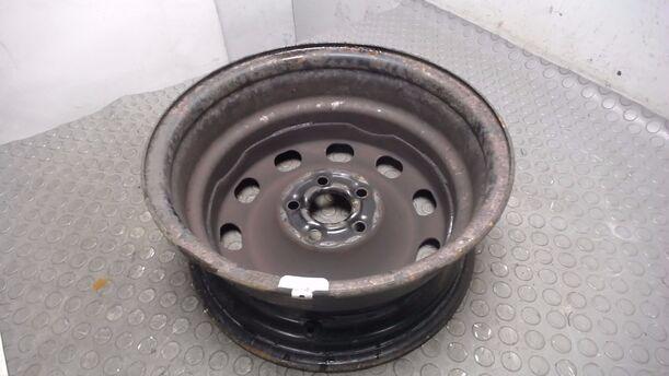 Foto: STAHLFELGE 6X14 ET38 eines VW Golf 1.6