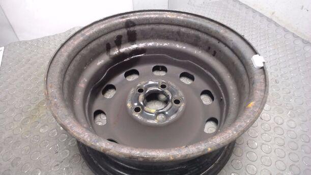 Foto: STAHLFELGE 6X14 ET38 eines VW Golf 1.6