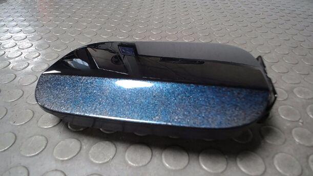 Foto: TANKKLAPPE/ TANKDECKEL eines Mercedes-Benz A 180 CDI