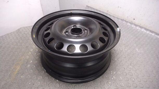 Foto: STAHLFELGE 6X15 ET49 ( NEUWERTIG ) eines Opel Corsa 1.0 12V