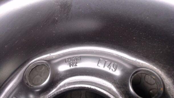 Foto: STAHLFELGE 6X15 ET49 ( NEUWERTIG ) eines Opel Corsa 1.0 12V