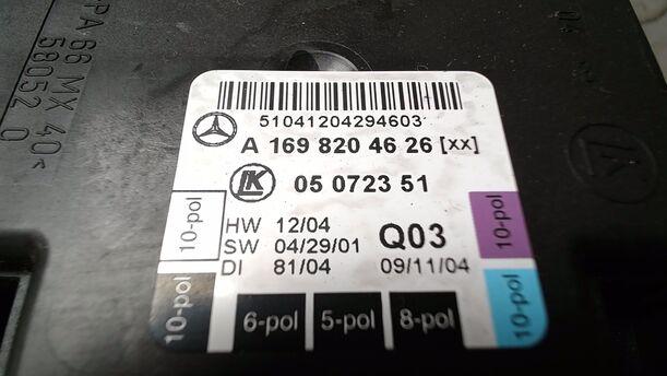 Foto: TÜRSTEUERGERÄT VORN RECHTS eines Mercedes-Benz A 180 CDI