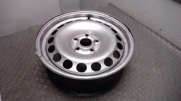 Foto: STAHLFELGE 6,5X16 ET33 eines VW Tiguan 2.0 TDI DPF 4Motion